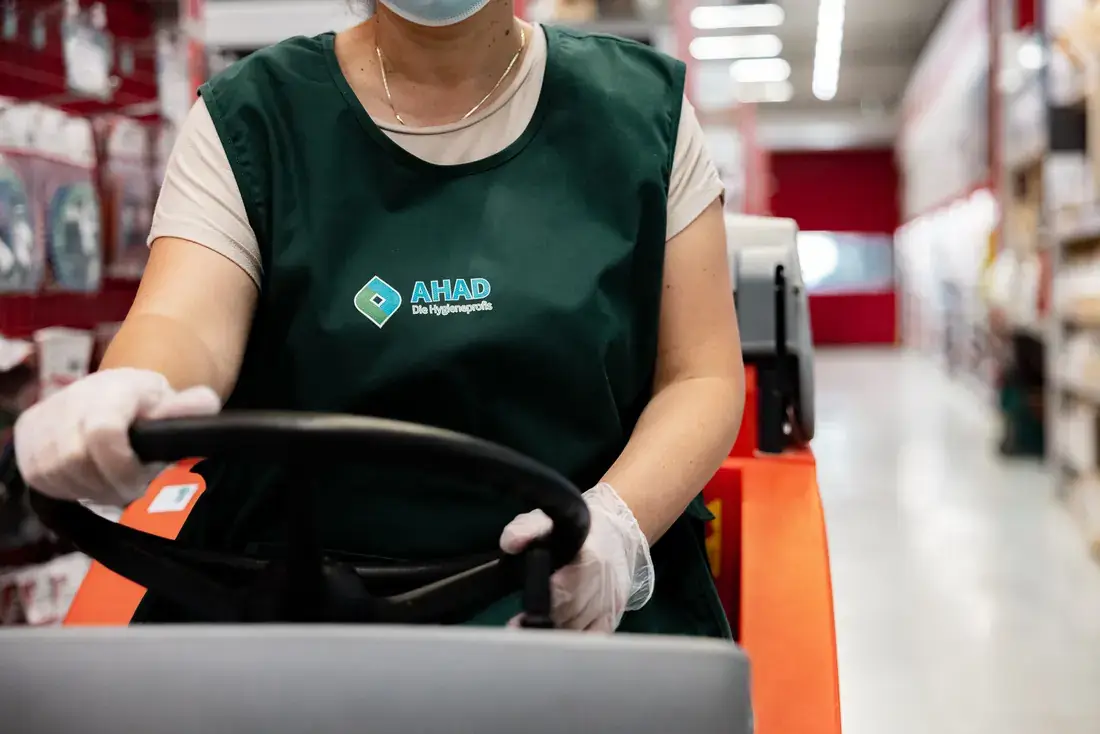 Industrie- & Produktionsreinigung — Ausführung durch AHAD Cleaning